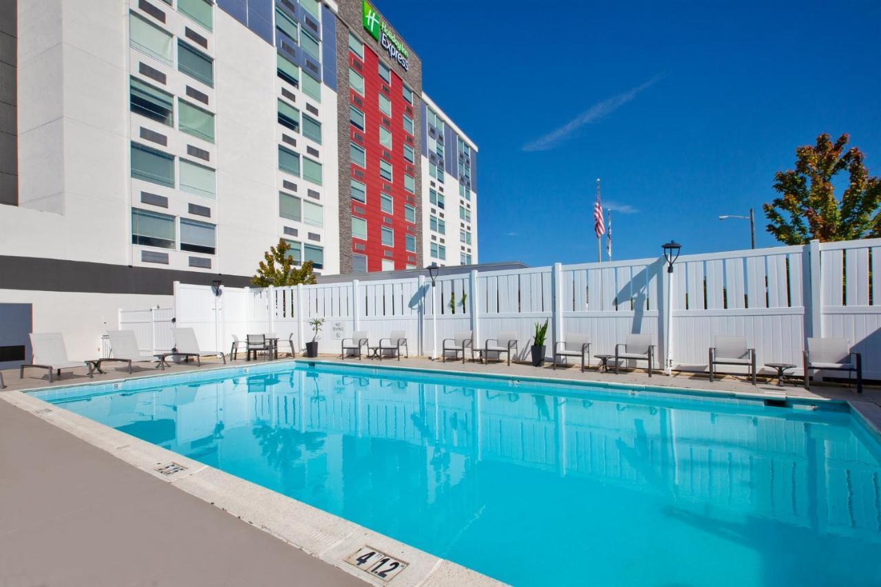 Holiday Inn Express Richmond - Midtown By Ihg Εξωτερικό φωτογραφία