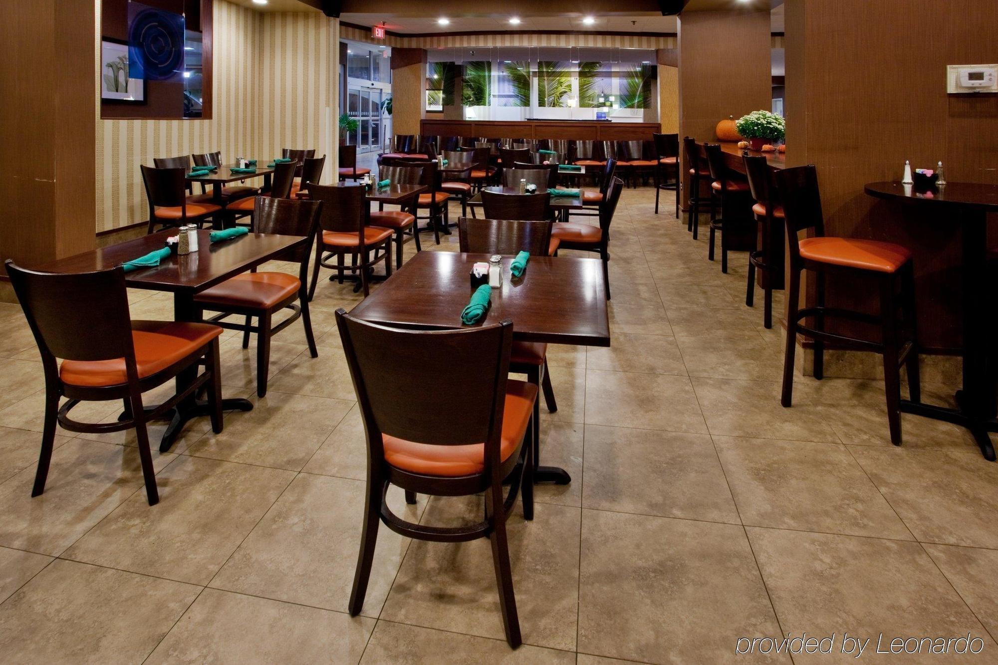 Holiday Inn Express Richmond - Midtown By Ihg Εστιατόριο φωτογραφία
