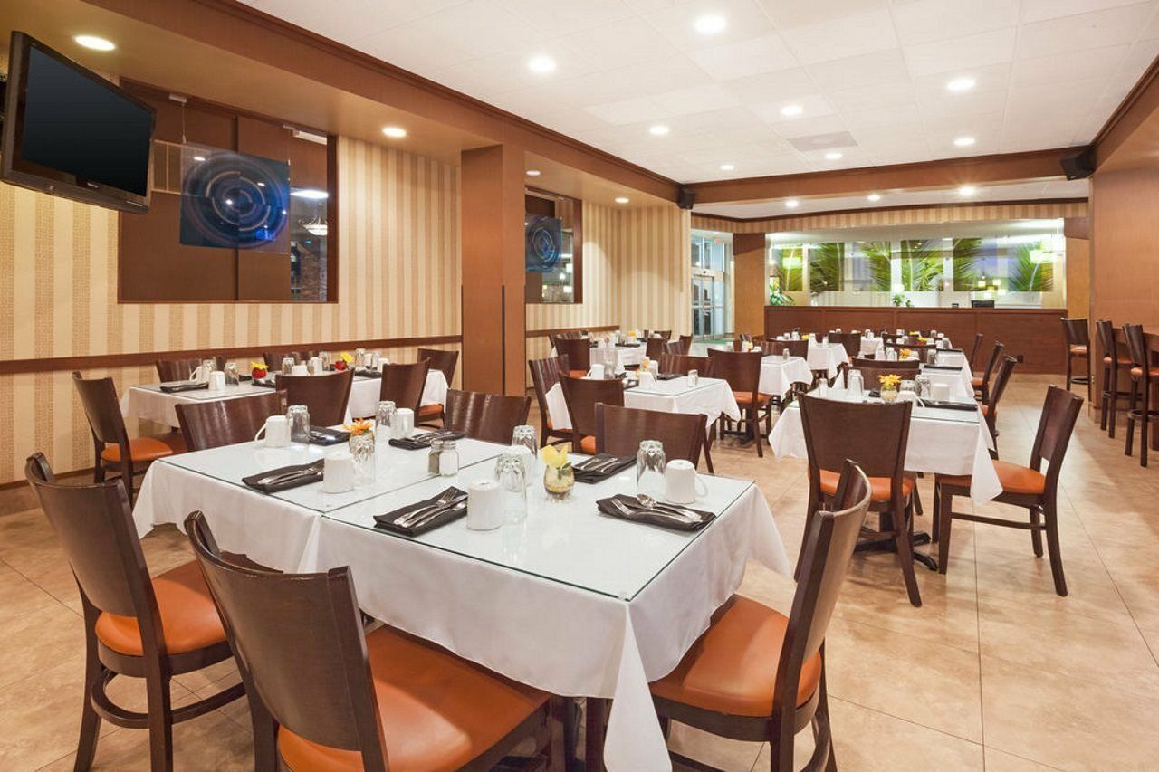 Holiday Inn Express Richmond - Midtown By Ihg Εξωτερικό φωτογραφία
